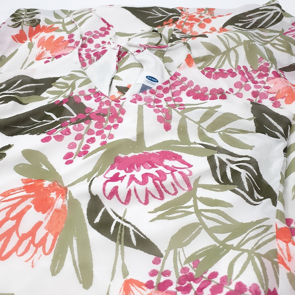 Old Navy Floral Chiffon Maxi Dress - Picture 5 of 7